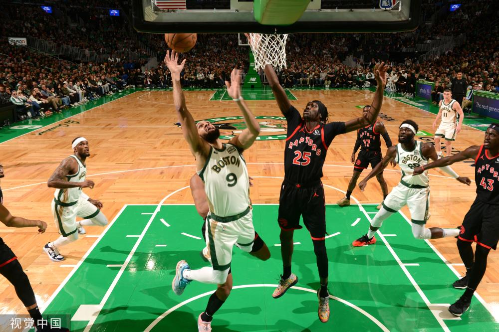 的是足球带 的是足球带